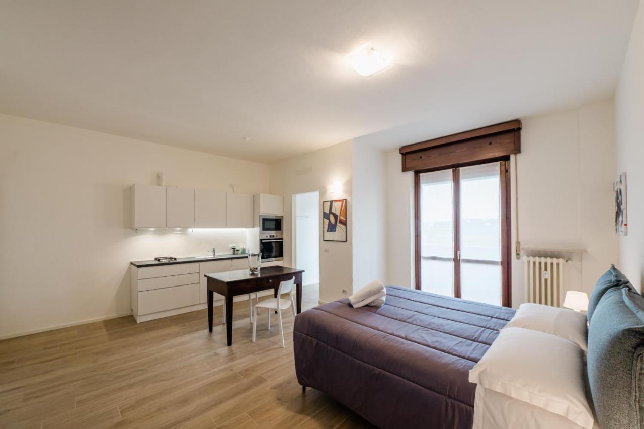 P&P Station Apartment Bergamo Bagian luar foto