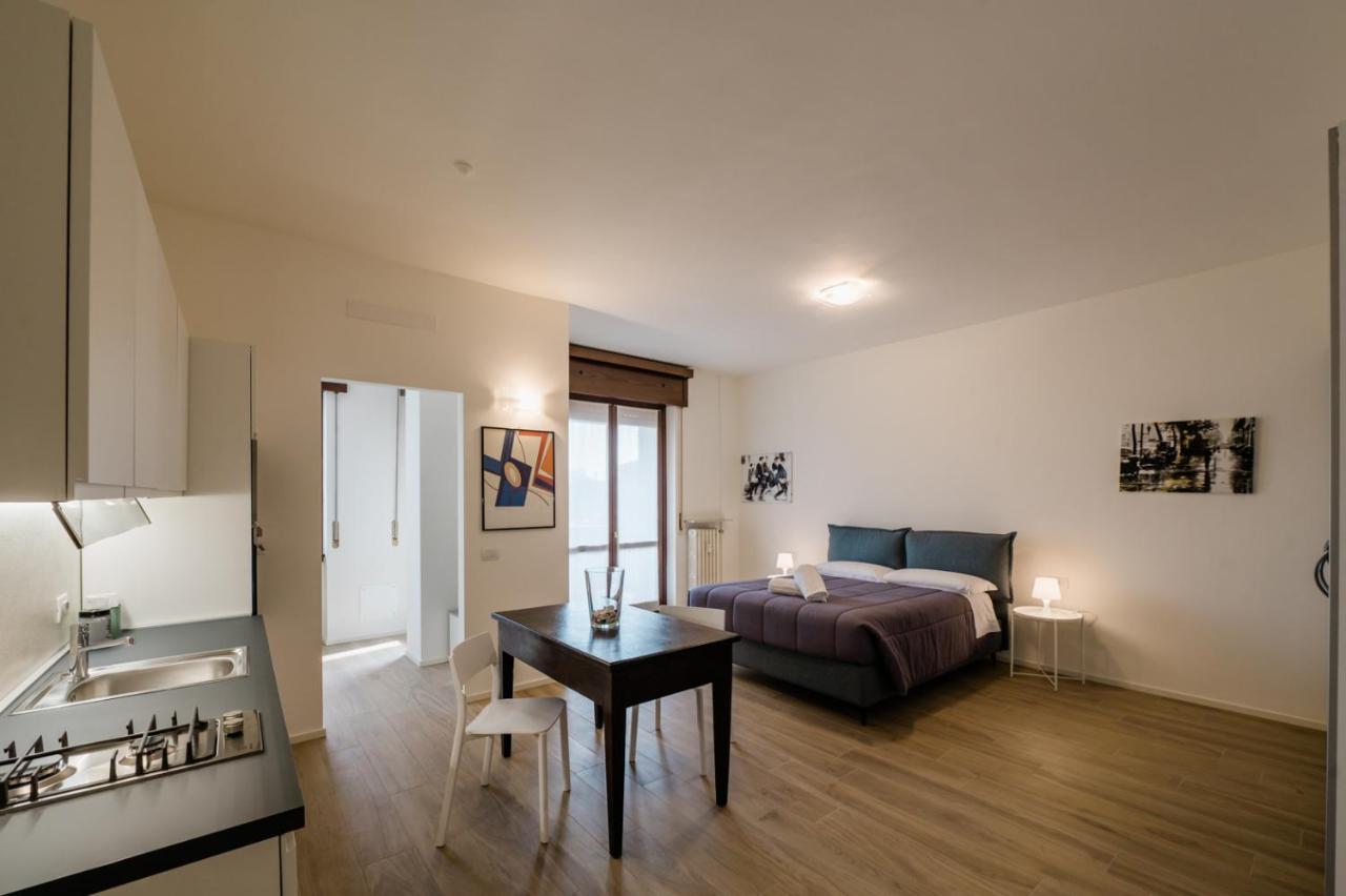 P&P Station Apartment Bergamo Bagian luar foto